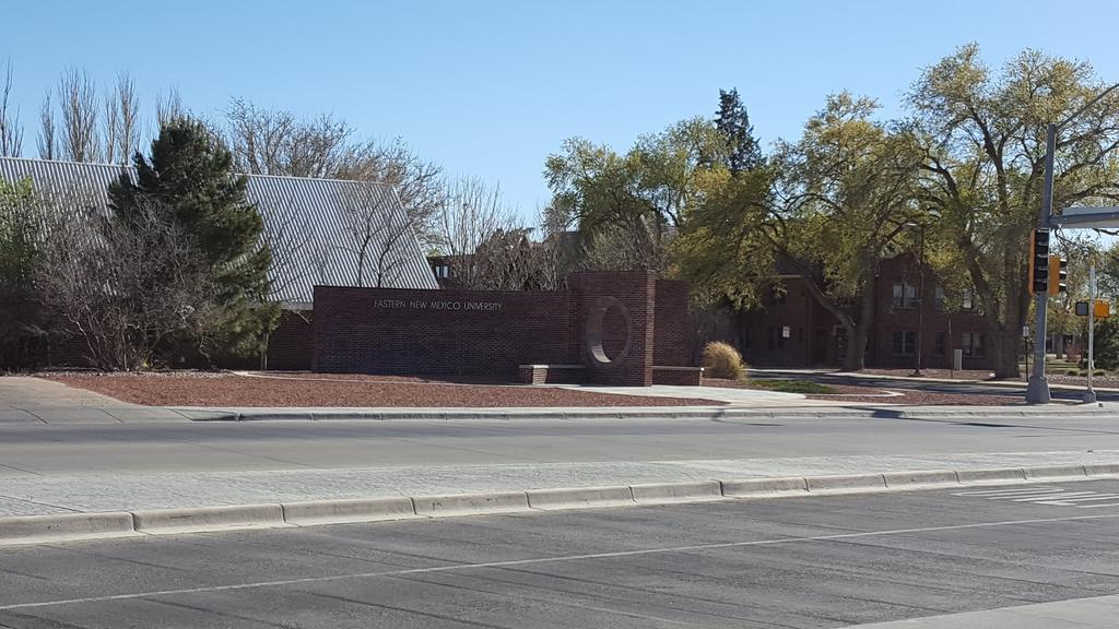 Sands Motel Portales Luaran gambar